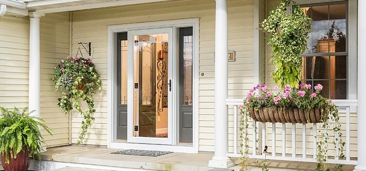 screen door installation in Coalinga